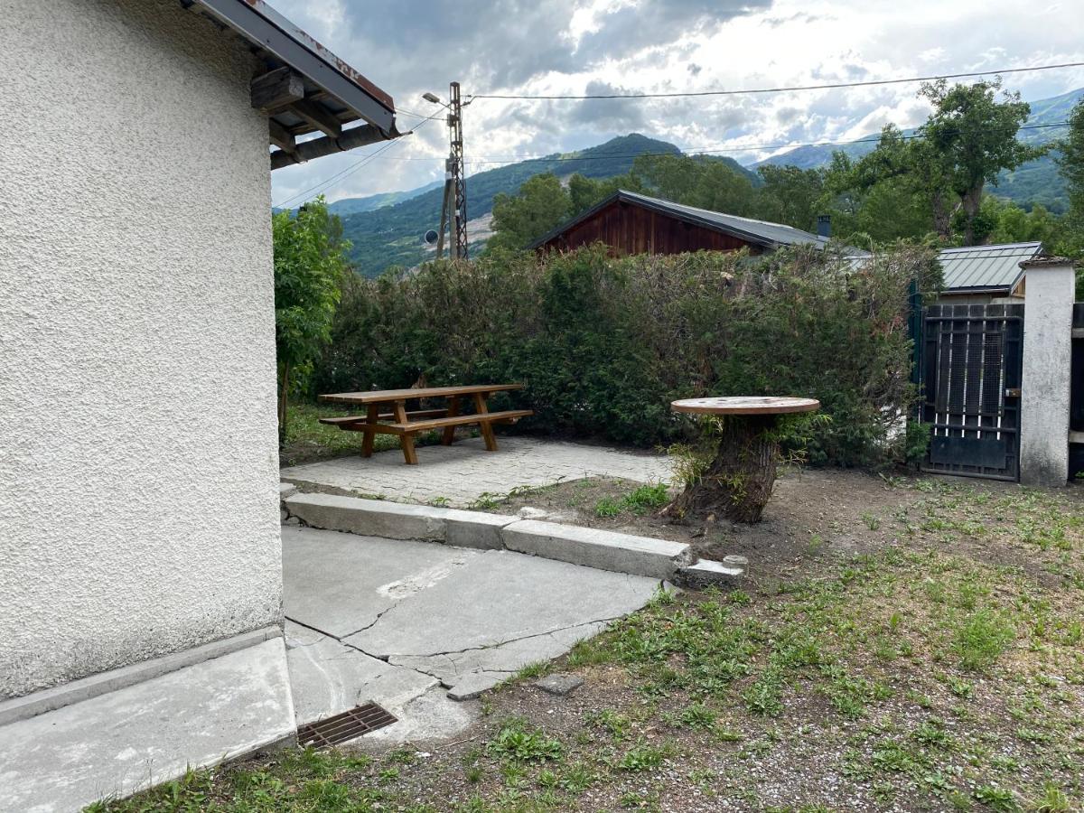 Villa Black Rok Saint-Jean-de-Maurienne Buitenkant foto